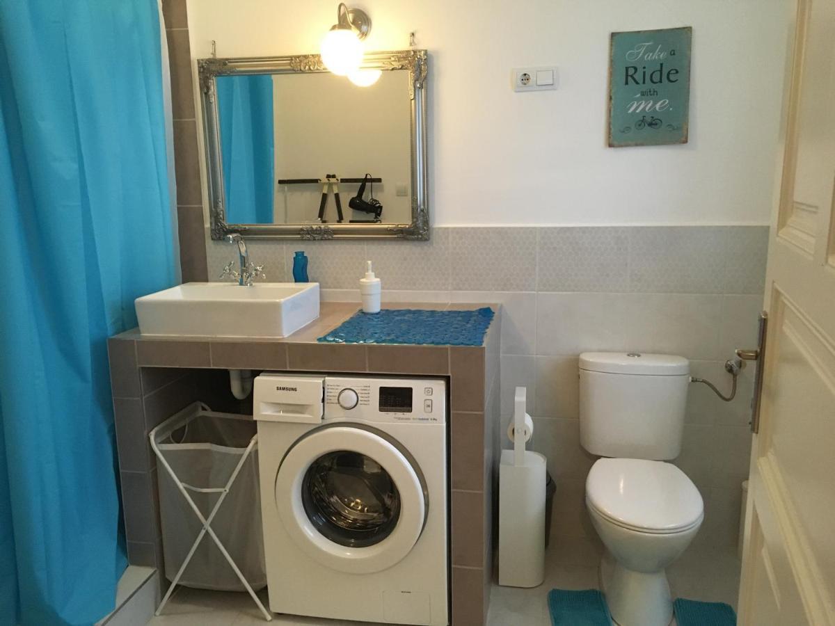 Czingu-Lak Apartment มิชโคลซ์ ภายนอก รูปภาพ