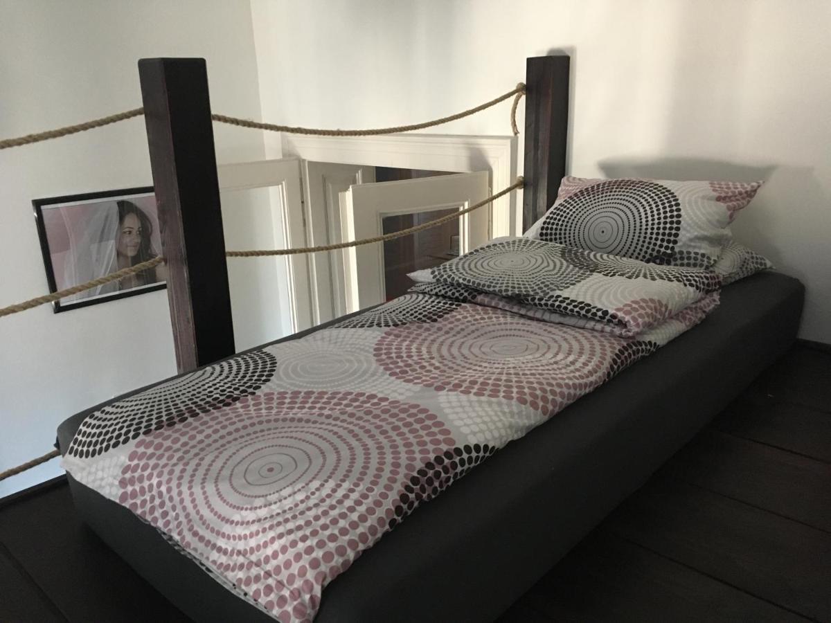 Czingu-Lak Apartment มิชโคลซ์ ภายนอก รูปภาพ