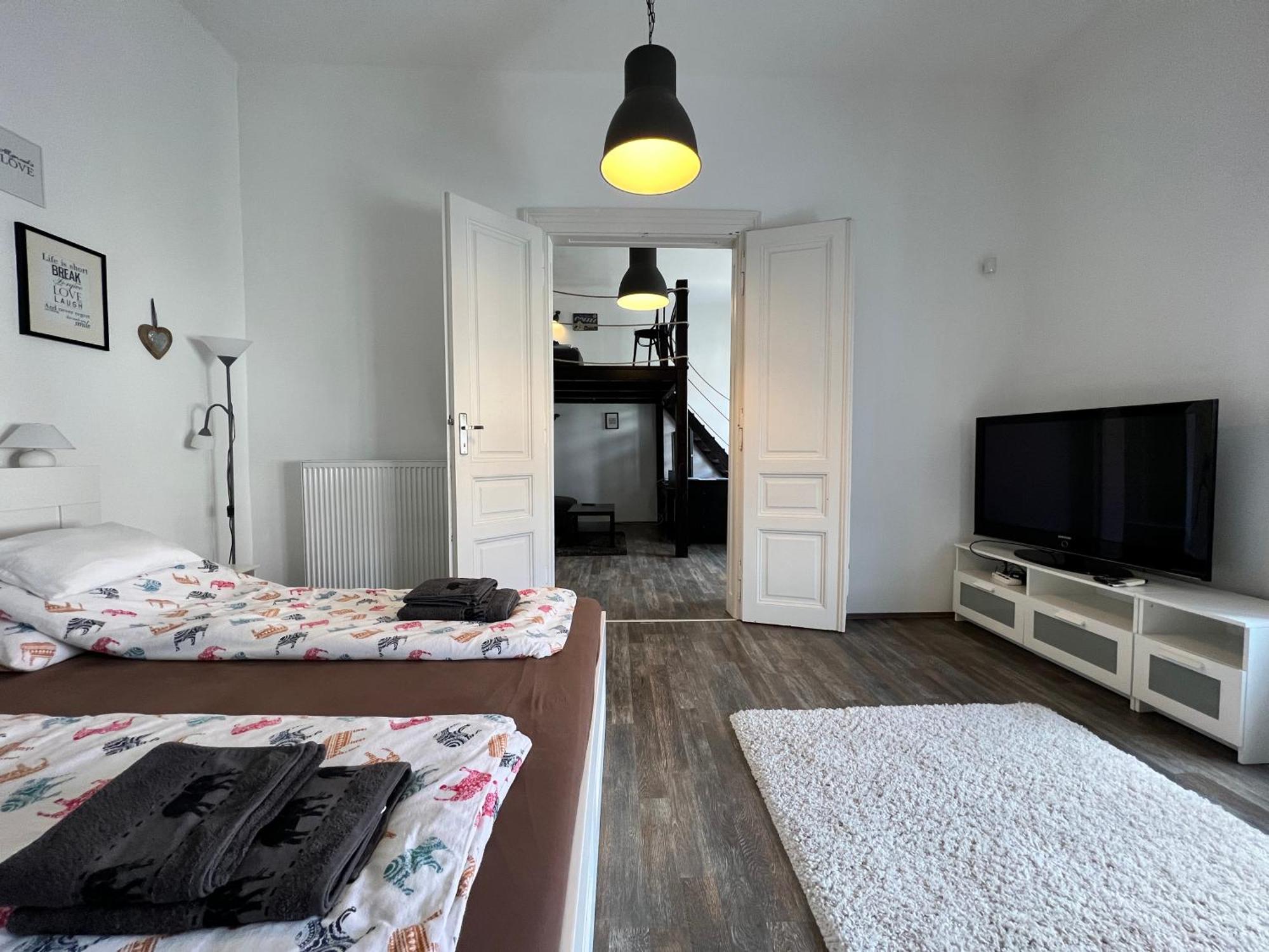 Czingu-Lak Apartment มิชโคลซ์ ภายนอก รูปภาพ